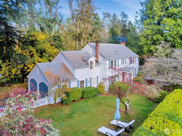 3918 NW Phinney Bay Drive, Bremerton WA 98312