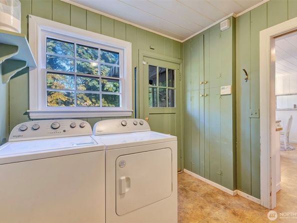 3918 NW Phinney Bay Drive, Bremerton WA 98312