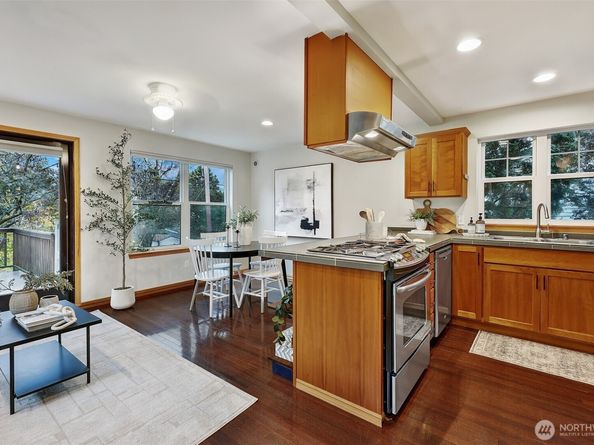 9005 Fremont Avenue N A, Seattle WA 98103