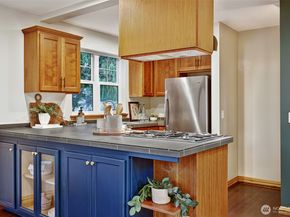 9005 Fremont Avenue N A, Seattle WA 98103