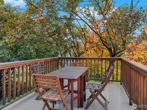 9005 Fremont Avenue N A, Seattle WA 98103