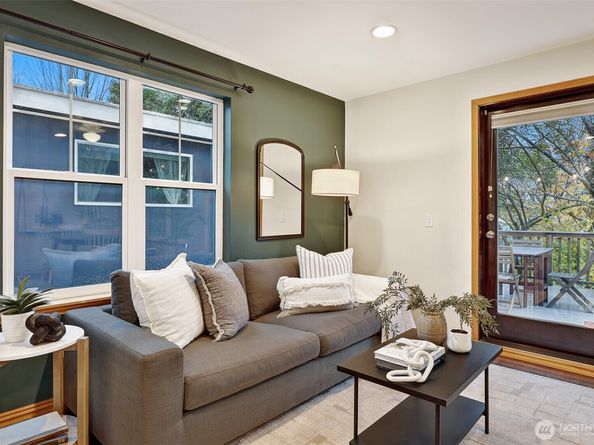 9005 Fremont Avenue N A, Seattle WA 98103