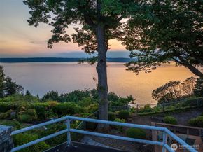 10445 Marine View Drive SW, Seattle WA 98146