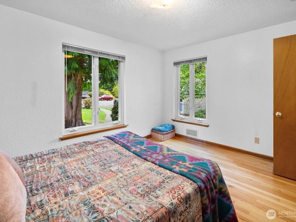 10445 Marine View Drive SW, Seattle WA 98146