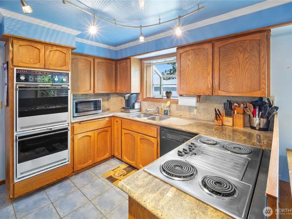 10445 Marine View Drive SW, Seattle WA 98146