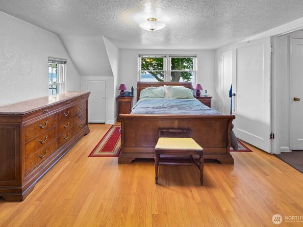 10445 Marine View Drive SW, Seattle WA 98146