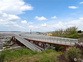 2818 Grand Avenue B410, Everett WA 98201