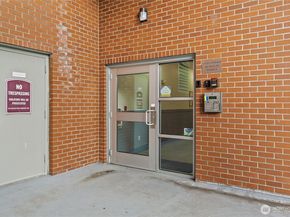 2818 Grand Avenue B410, Everett WA 98201