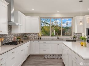 4529 327th Place NE, Carnation WA 98014