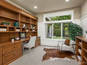 805 92nd Avenue NE, Bellevue WA 98004