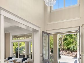 805 92nd Avenue NE, Bellevue WA 98004