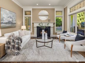 805 92nd Avenue NE, Bellevue WA 98004