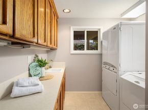 3604 Serene Way, Lynnwood WA 98087