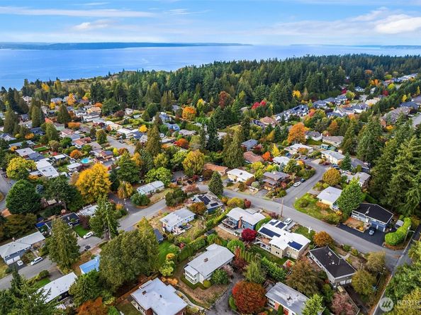 20142 17th Avenue NW, Shoreline WA 98177