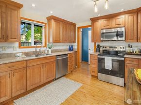 20142 17th Avenue NW, Shoreline WA 98177