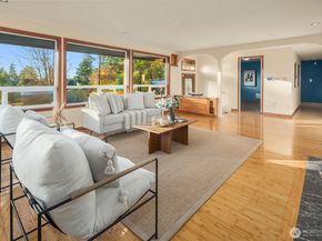 20142 17th Avenue NW, Shoreline WA 98177