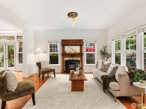 2446 Queen Anne Avenue N, Seattle WA 98109