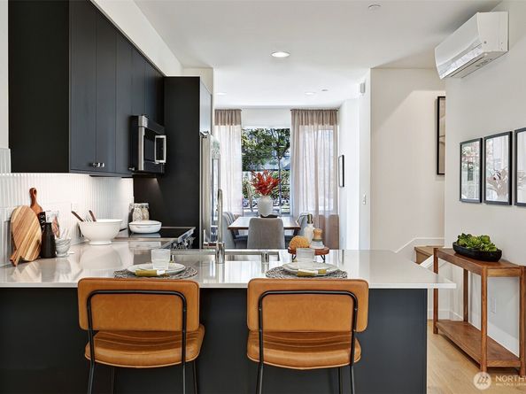 1301 C 31st Avenue S, Seattle WA 98144