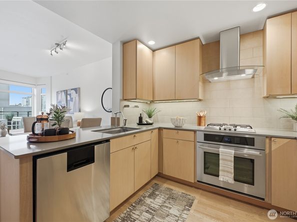 2607 Western Avenue 709, Seattle WA 98121