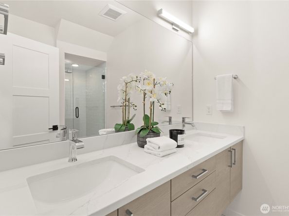 1206 B NW 83rd Street, Seattle WA 98117