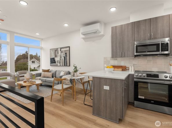 1206 B NW 83rd Street, Seattle WA 98117