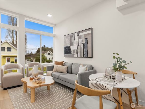 1206 B NW 83rd Street, Seattle WA 98117