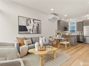 1206 B NW 83rd Street, Seattle WA 98117