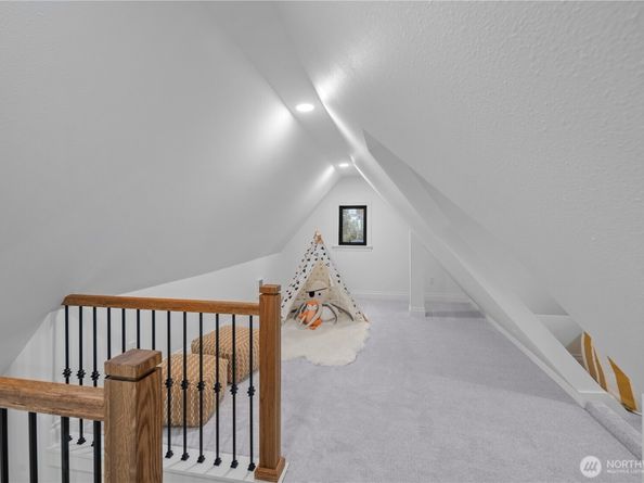 12216 Palatine Avenue N, Seattle WA 98133