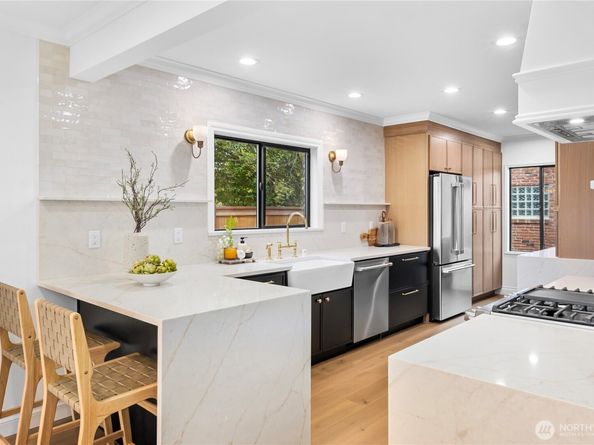 12216 Palatine Avenue N, Seattle WA 98133