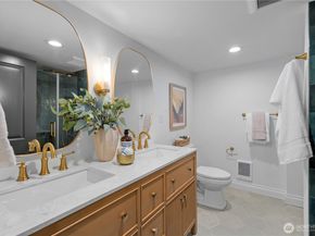 12216 Palatine Avenue N, Seattle WA 98133