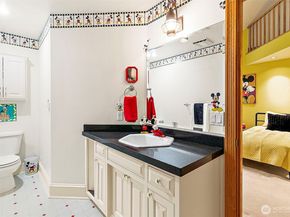 27610 111th Avenue SE, Kent WA 98030