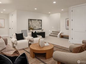 1813 3rd Street, Kirkland WA 98033