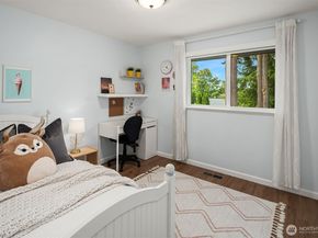 9625 164th Avenue NE, Redmond WA 98052