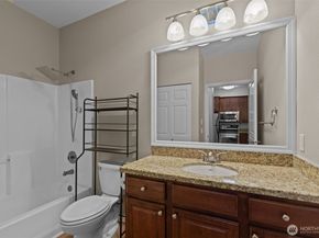 225 Logan Avenue S 108, Renton WA 98057