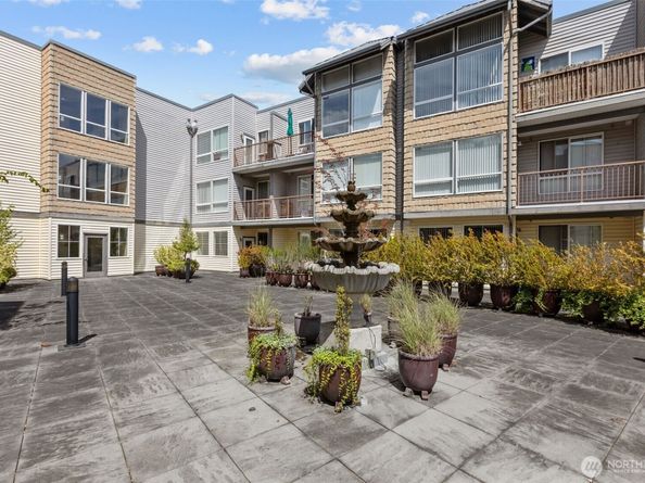 225 Logan Avenue S 108, Renton WA 98057