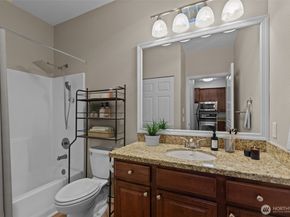 225 Logan Avenue S 108, Renton WA 98057