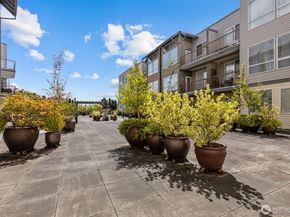 225 Logan Avenue S 108, Renton WA 98057