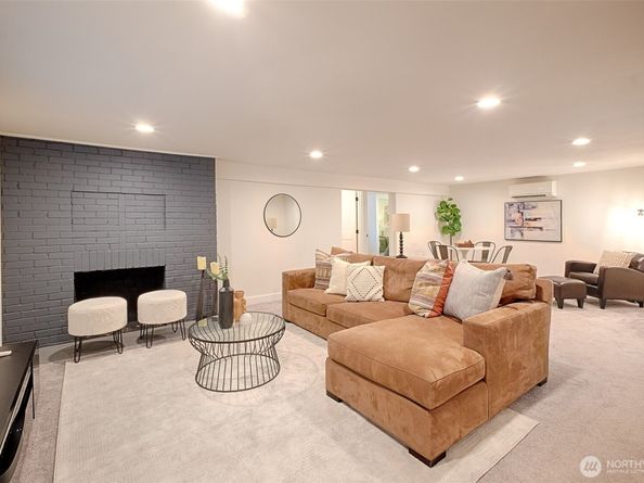 4521 SW Henderson Street, Seattle WA 98136