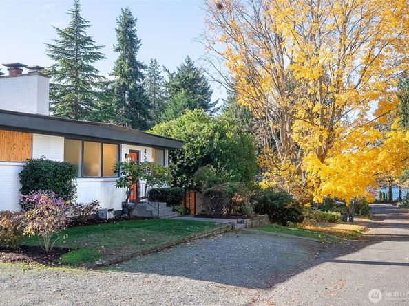 4521 SW Henderson Street, Seattle WA 98136