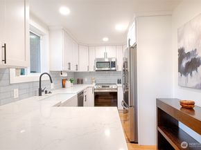 4521 SW Henderson Street, Seattle WA 98136