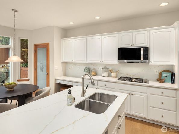 12960 NE 203rd Street, Woodinville WA 98072