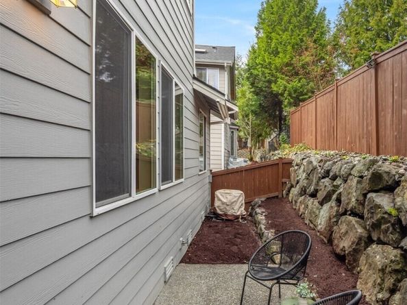 12960 NE 203rd Street, Woodinville WA 98072