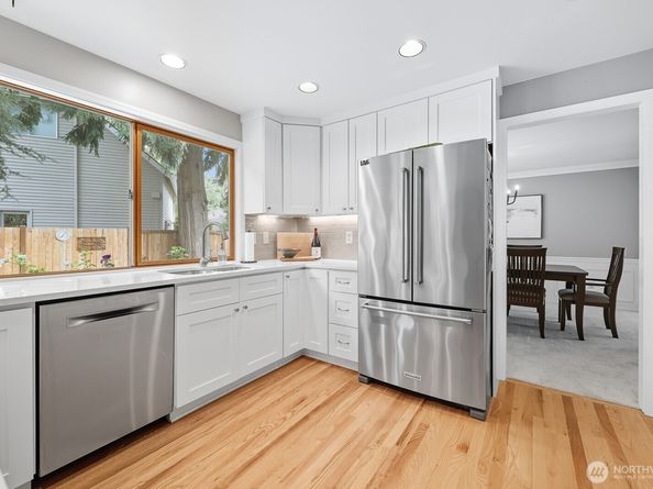 2106 222nd Place NE, Sammamish WA 98074