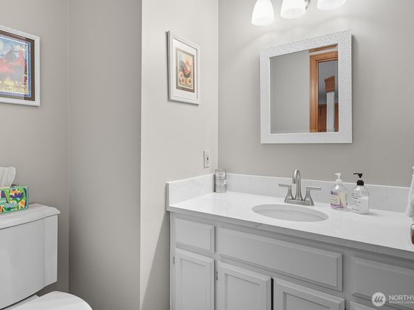 2106 222nd Place NE, Sammamish WA 98074