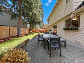 2106 222nd Place NE, Sammamish WA 98074