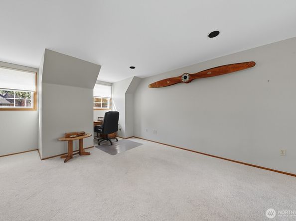 2106 222nd Place NE, Sammamish WA 98074