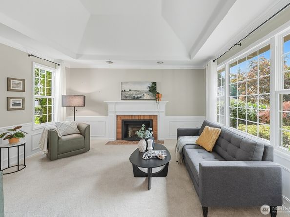 2106 222nd Place NE, Sammamish WA 98074