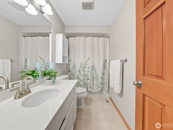 2106 222nd Place NE, Sammamish WA 98074