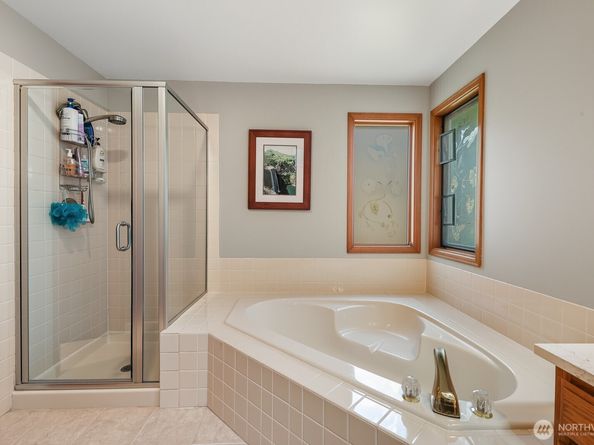 2106 222nd Place NE, Sammamish WA 98074