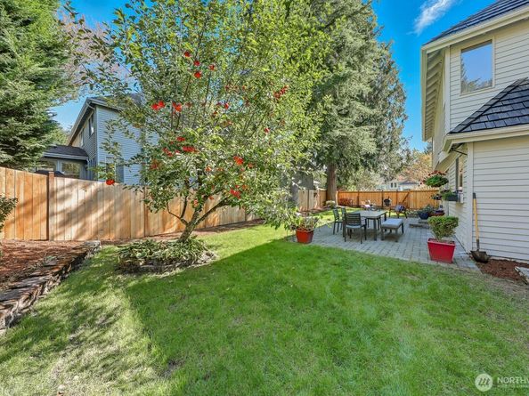 2106 222nd Place NE, Sammamish WA 98074